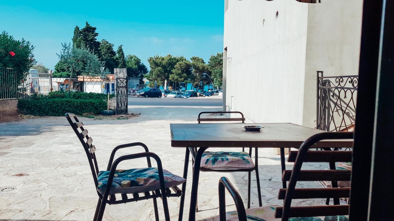 Olav Holiday Apartments Bar Exterior photo